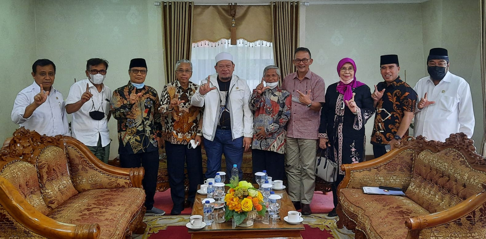 Silaturahmi dengan Ketua DPD RI dan dan Senator Asal Sumbar