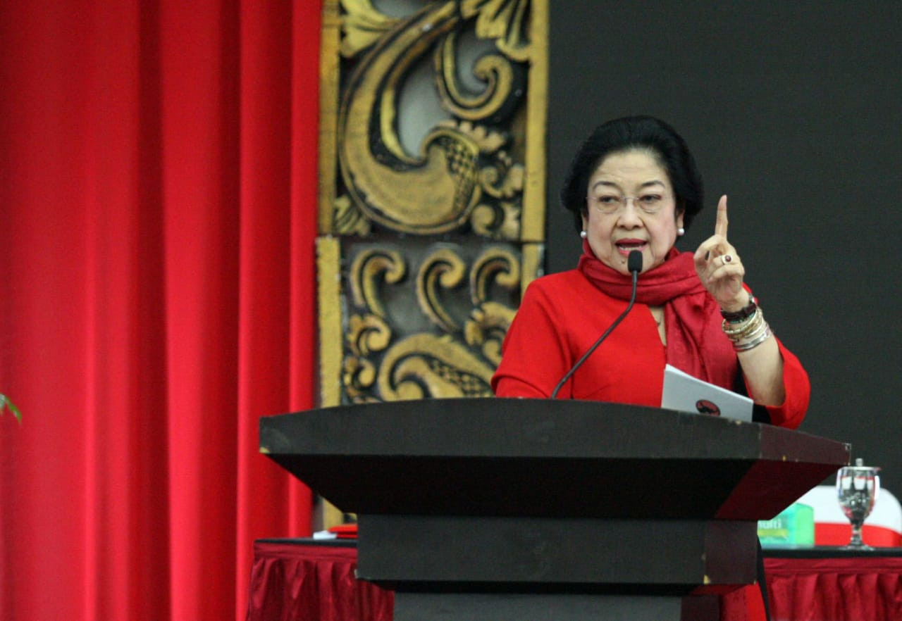 Menjawab Kerisauan Bundo Mega