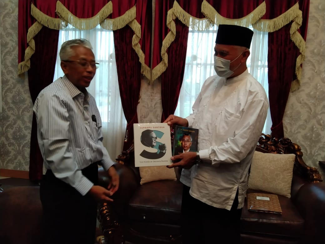 Pertemuan Pengurus Yayasan PKM dengan Gubernur Mahyeldi